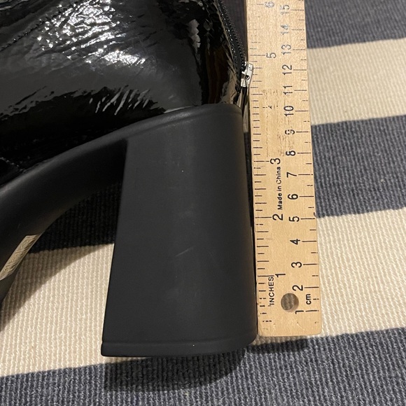 NWOB Women Free People Double Stack Platform Boot in Black Patent size 38.5 - Picture 10 of 11